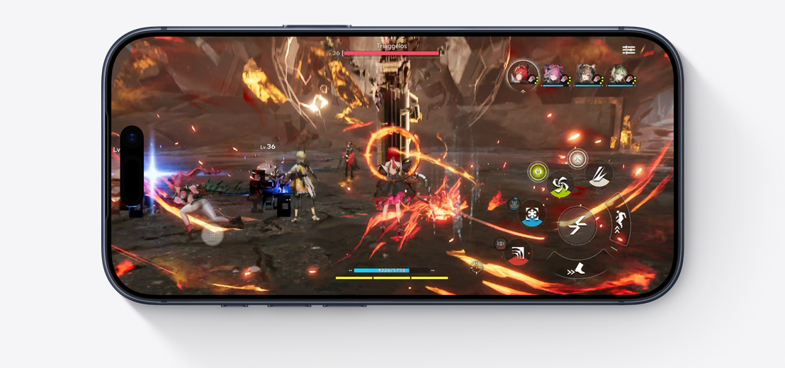iPhone 17 Pro, преден екстериор, демонстриращ работата на A19 Pro чип със сцена от видеоиграта Arknights: Endfield